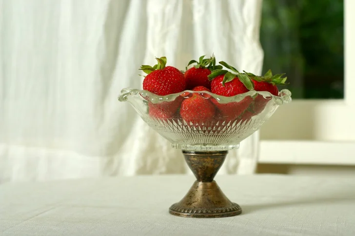 victorian berry bowl source: istock permission: licensed