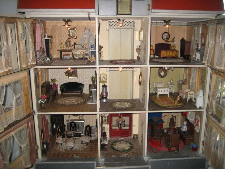 Doll house Image: sondrakrueger permission on file