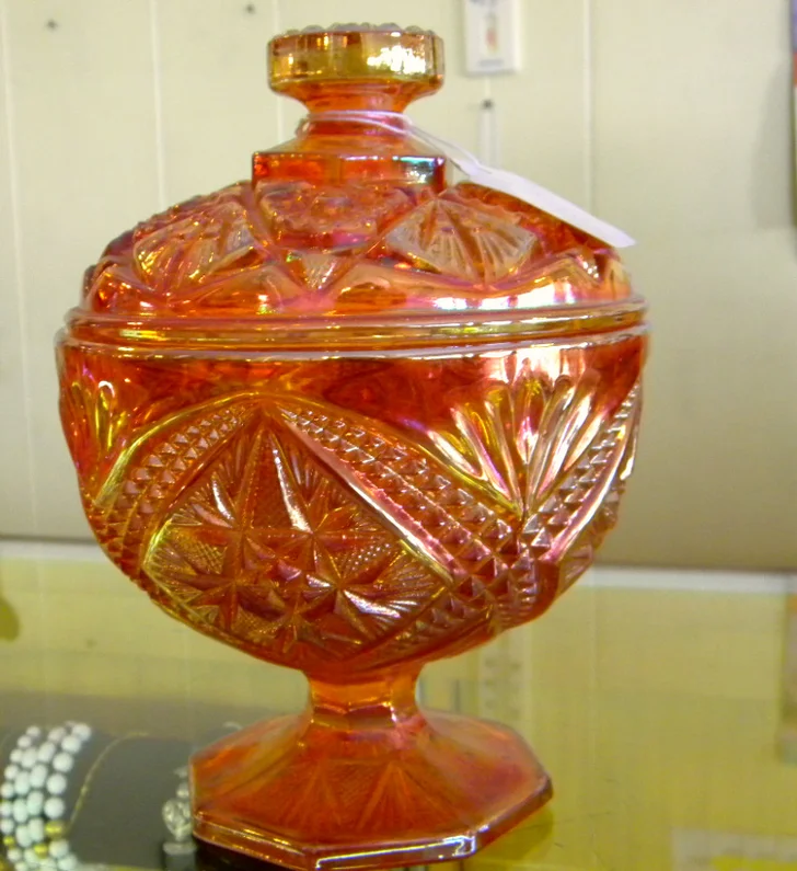 Carnival glass ©marye audet permission granted to lovetoknow