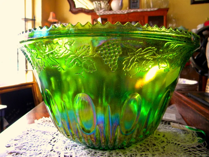 Carnival glass ©marye audet permission granted to lovetoknow