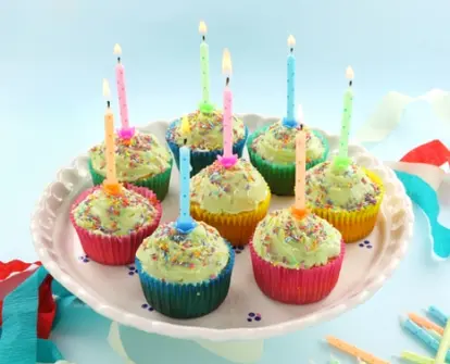 birthday cupcakes; © Jabiru | Dreamstime.com