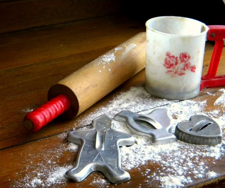 antique cookie cutters