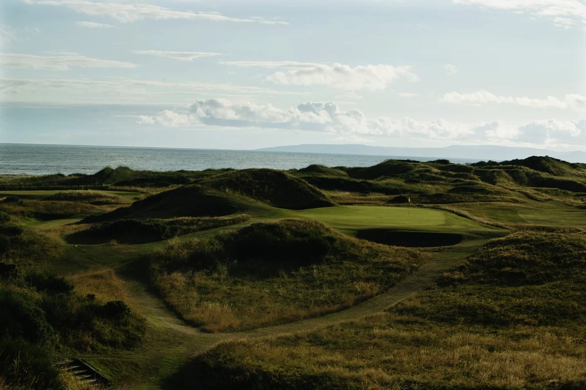the 'Postage Stamp' par 3, 8th hole