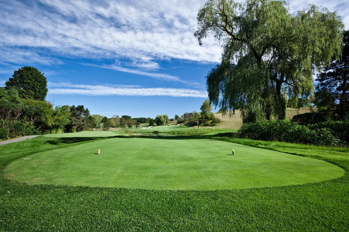 A tee box with water to clear