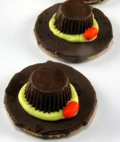 Pilgrim Hat Cookies for Kids by Kids
