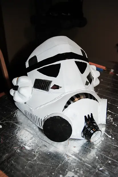Details and painting the helmut