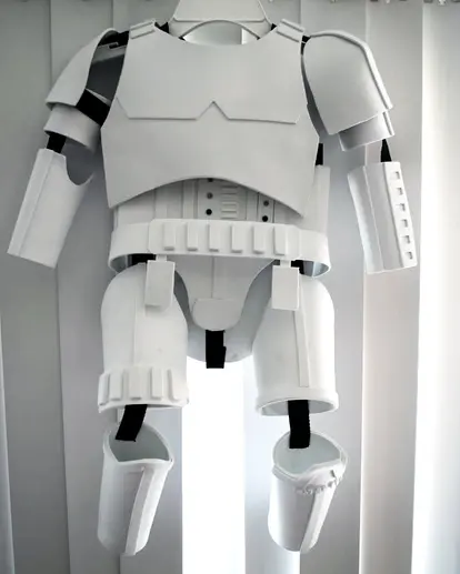 Storm trooper costume. http://s474.photobucket.com/user/inspain92/media/Foamtrooper/DSC_0010-1.jpg.html