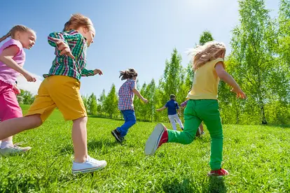 children running