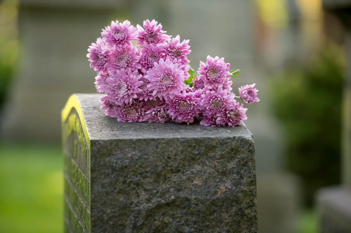 headstone