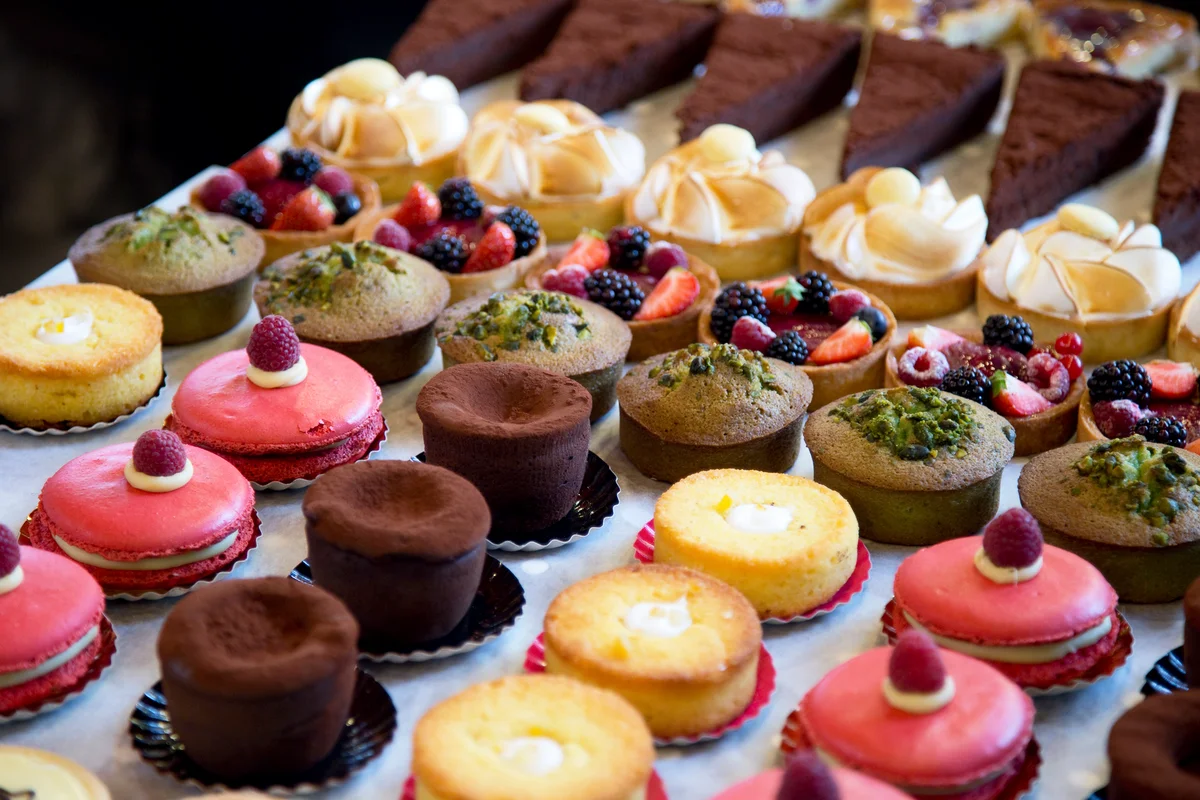 Dessert bar sweets