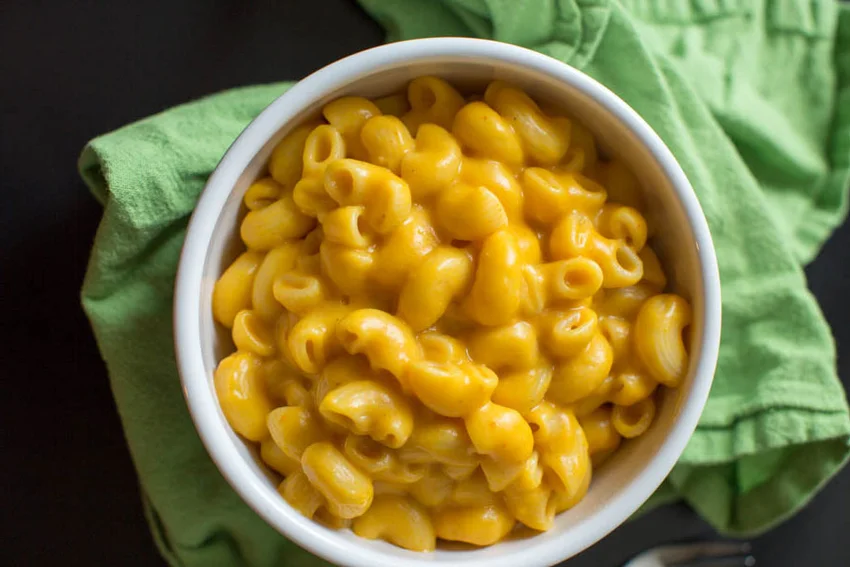 Cheddar Pumpkin Mac and Cheese http://www.trialandeater.com/cheddar-pumpkin-mac-cheese/