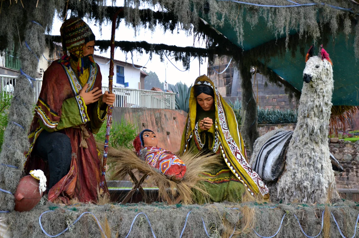 A Peruvian nativity scene in Cuzco complete with Llamas and traditional garb | ID 27432534 © Angela Ostafichuk | Dreamstime.com