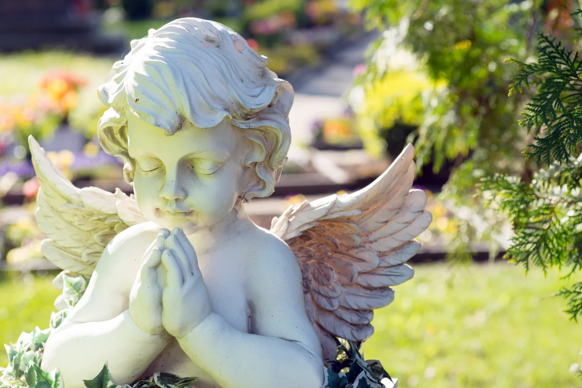 Angel figure in cemetery