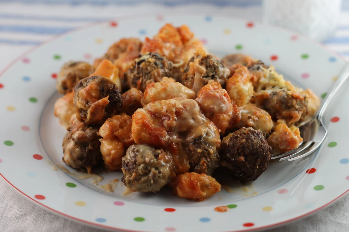 creamy meatballs and tortellini