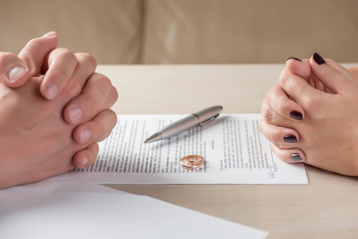 signing divorce documents
