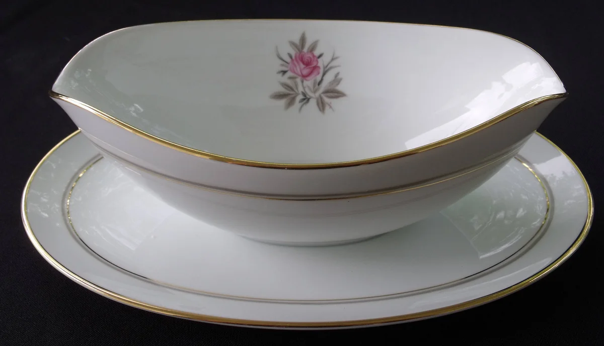 Noritake Daryl Pattern Gravy Boat