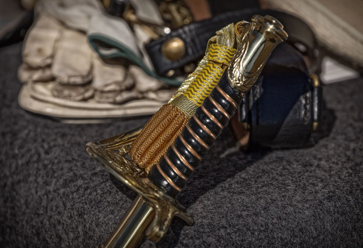 Civil War era officer's sword and gloves