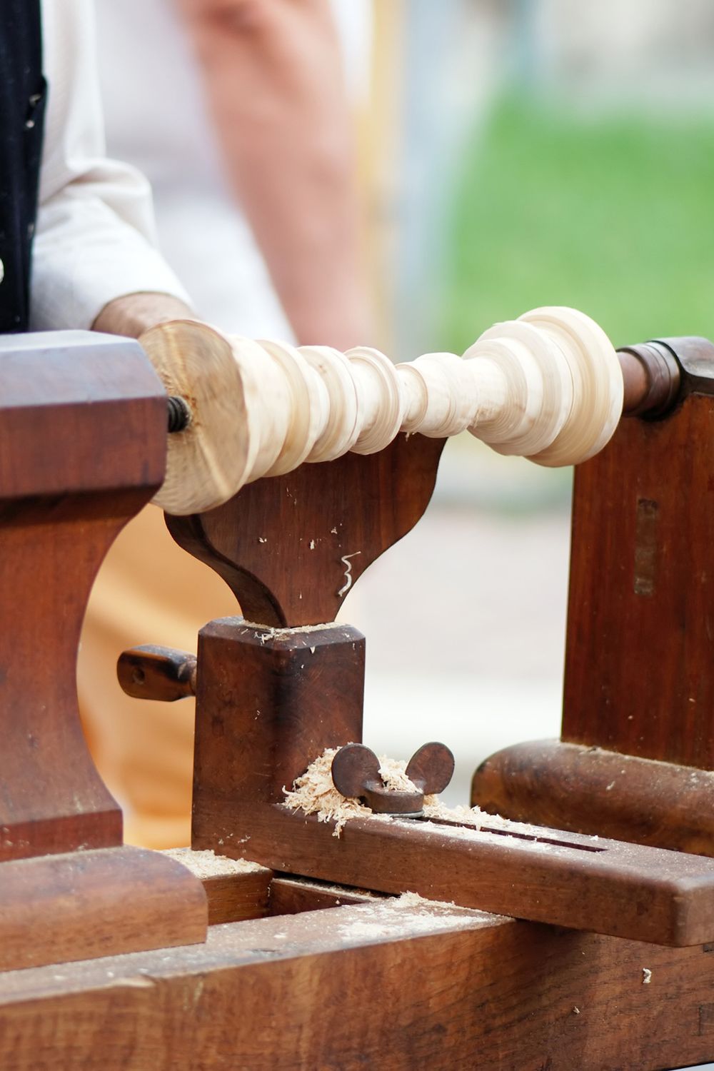 ヴィンテージ 活版印刷用版 The Taylor-Made Shoe ビンテージ Restoring an Antique Wood Lathe (Instructions and Examples)