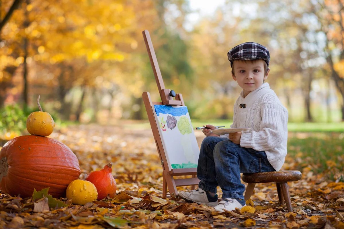 Little boy in artist costume
