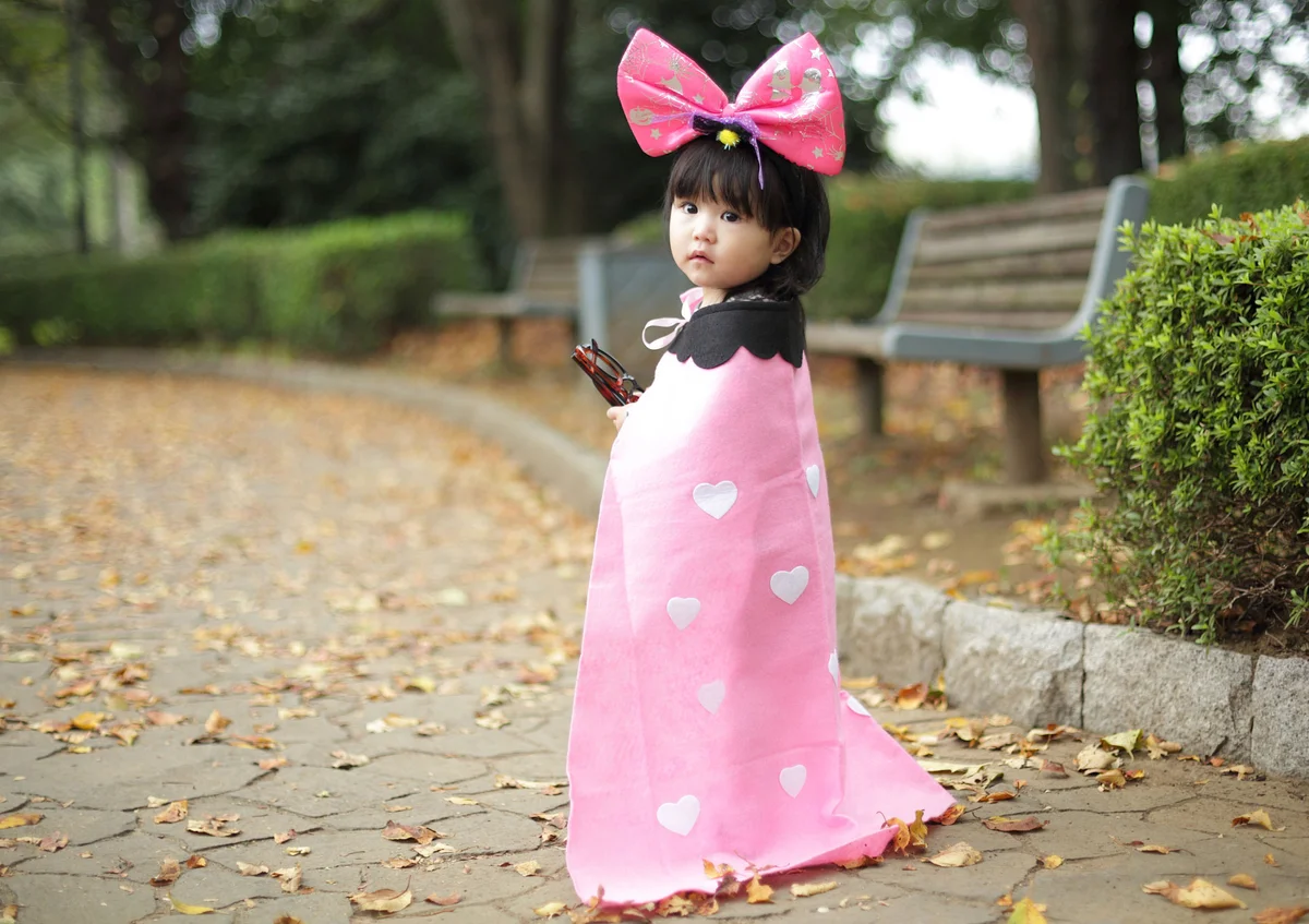 Little girl magician costume