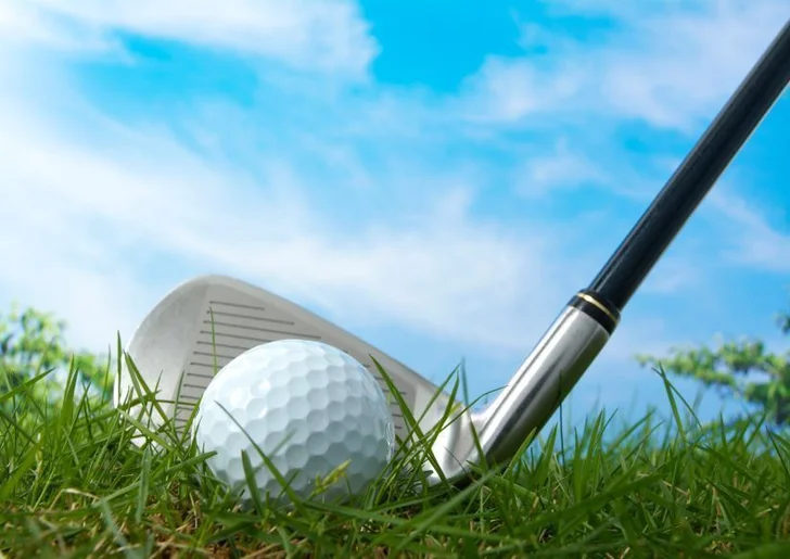 golf ball at address