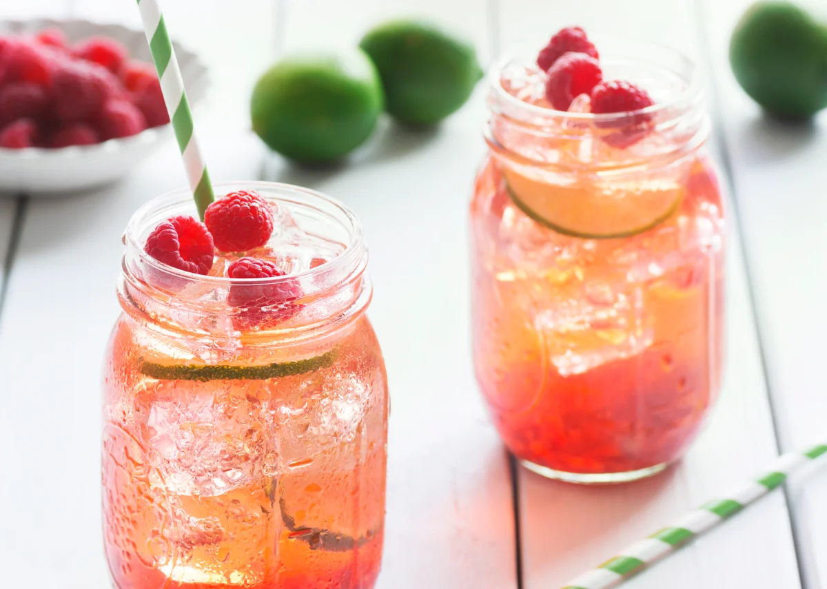 Raspberry iced tea