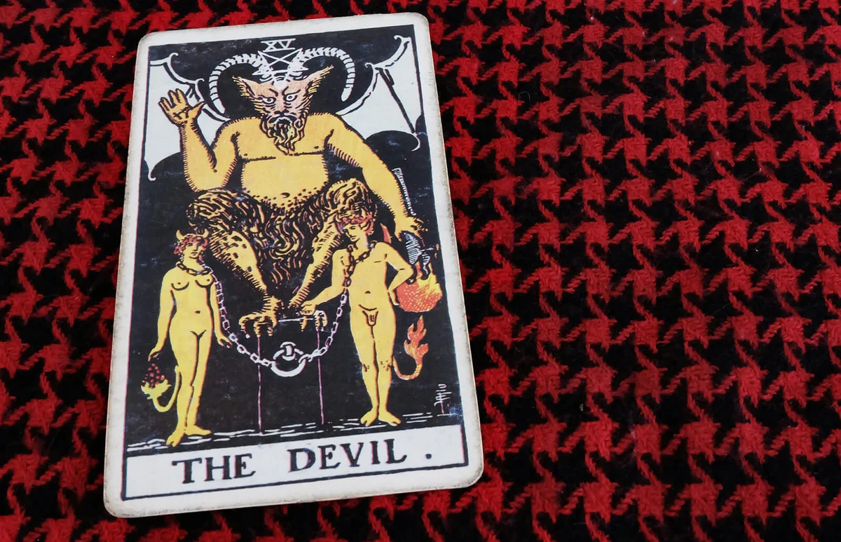 The DEVIL gypsy tarot / ID 48340951 © Saowump