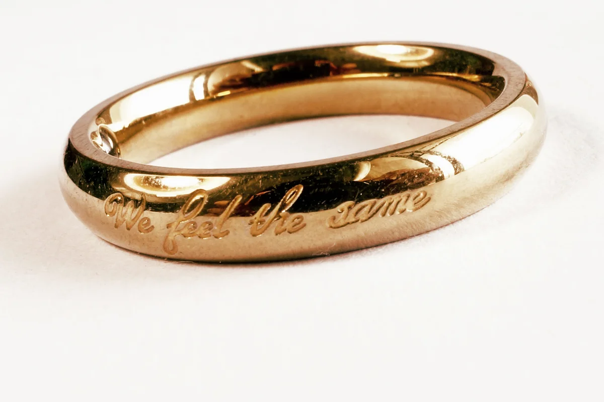 Wedding ring with inscription