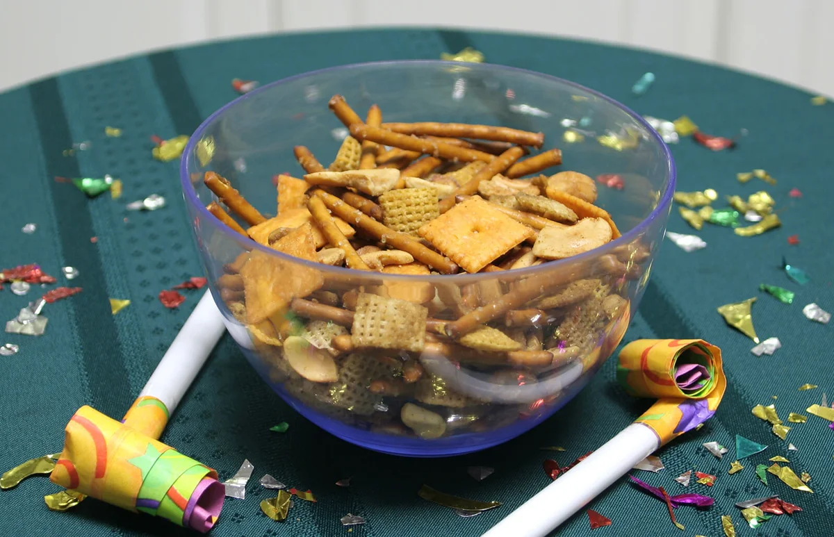 Party snack mix