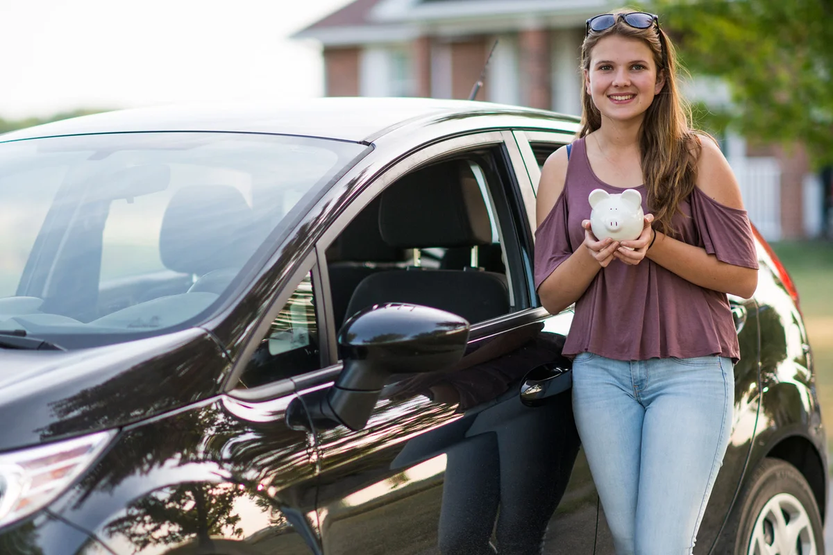 Teen saving to buy car