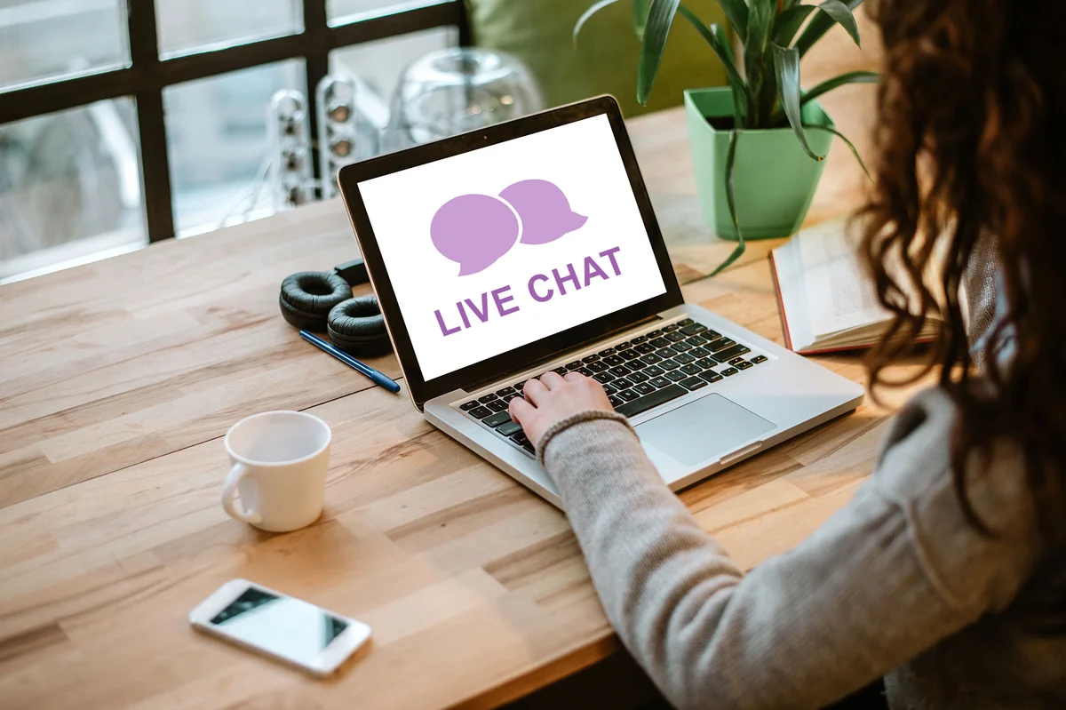 Woman going to live chat room
