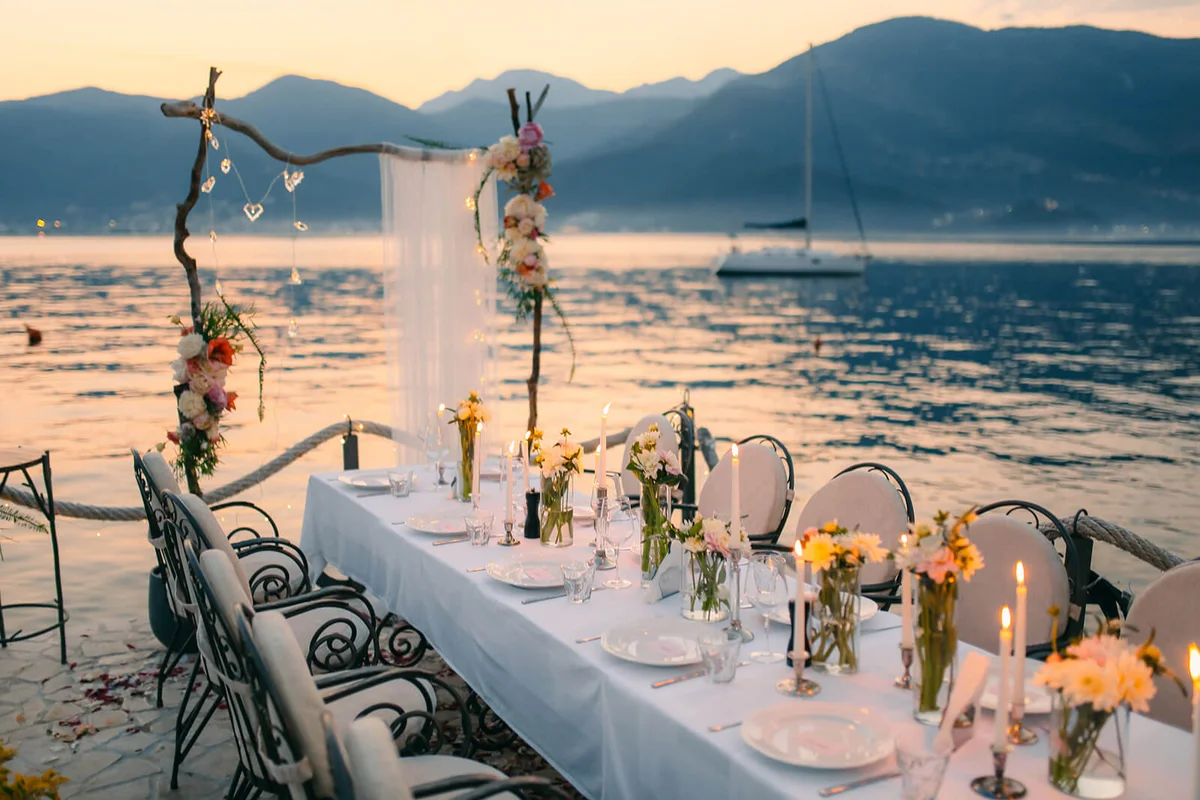 Wedding dinner by the sea