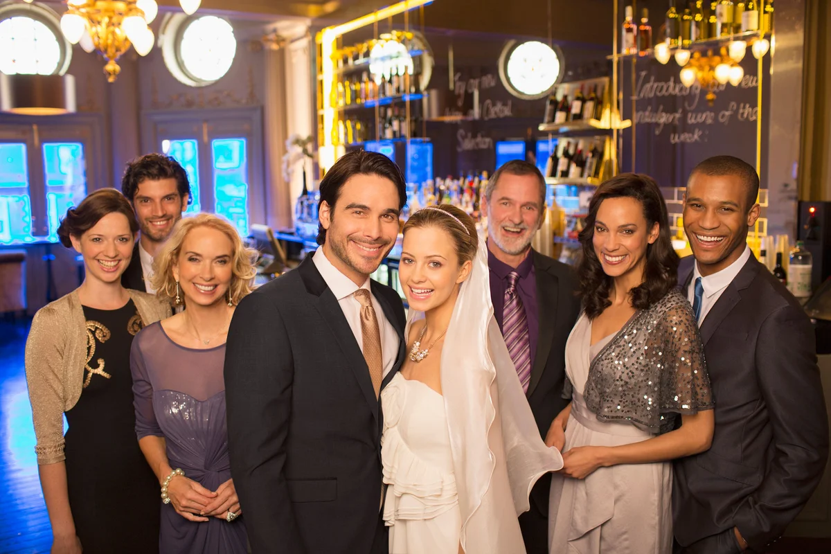 Bride and groom with wedding party