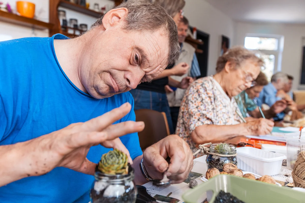 crafting class for seniors