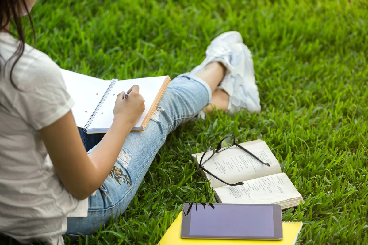 teen writing poetry