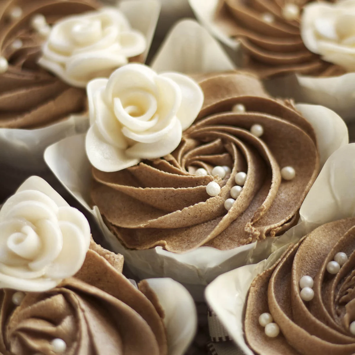 Different flavor wedding cupcakes