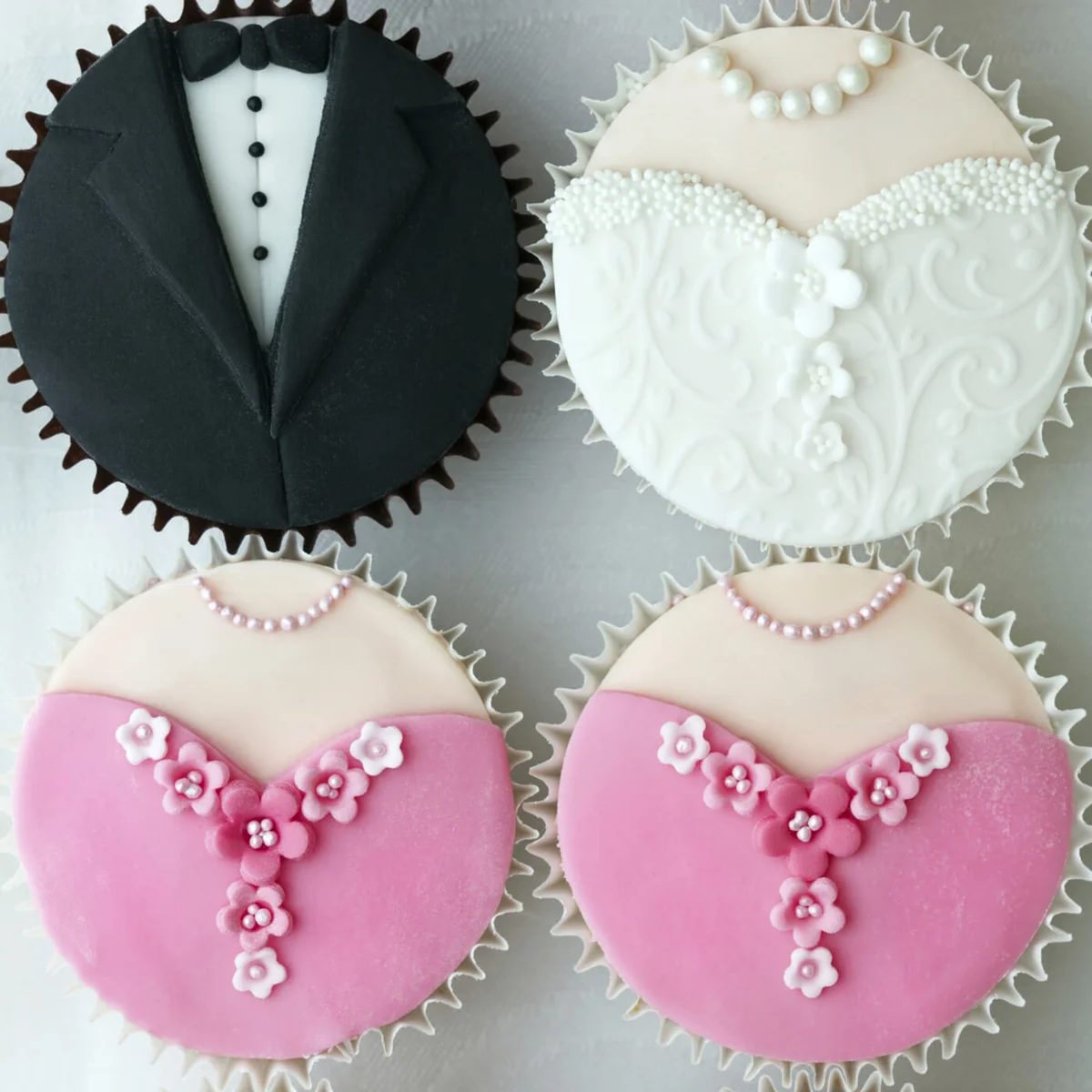 Wedding clothing cupcakes