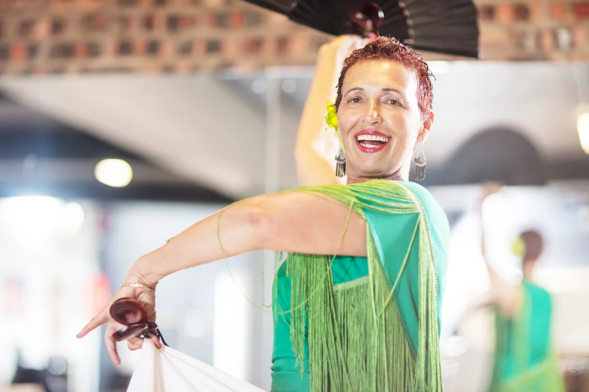 woman dancing
