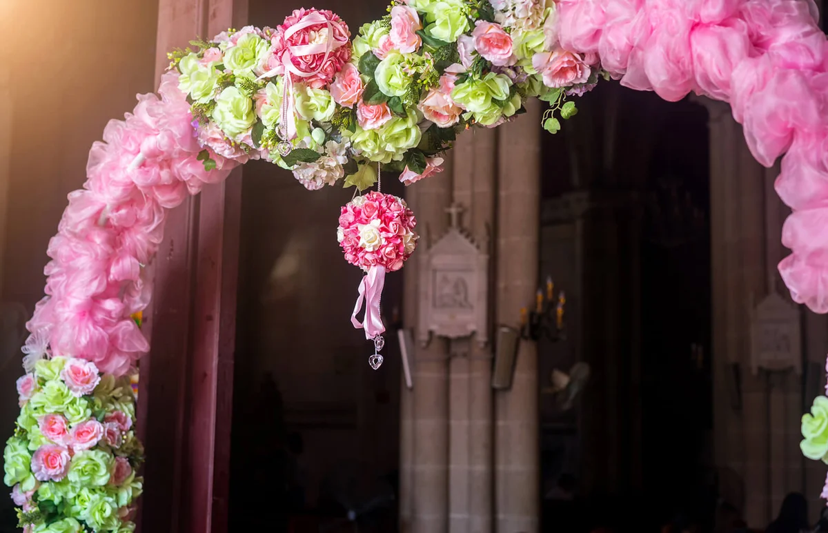 wedding decoration in the church