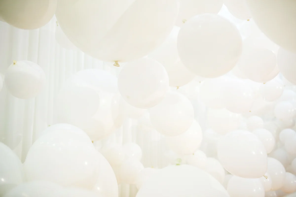 White Balloons