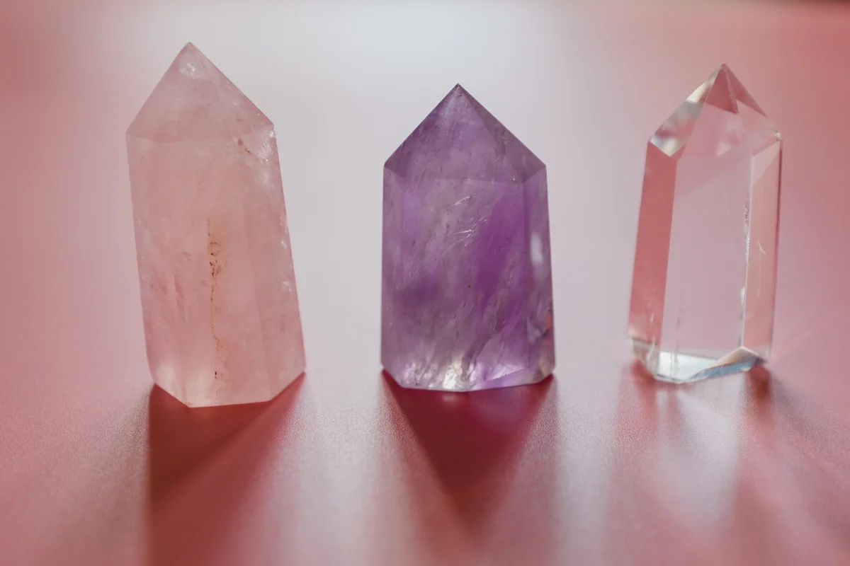 Quartz crystal points