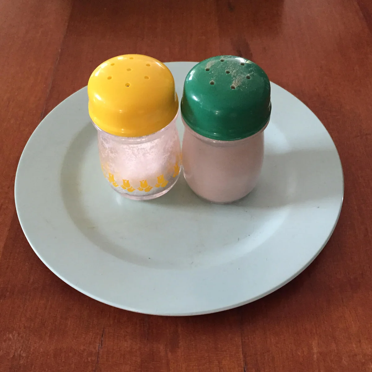 Salt and pepper pots