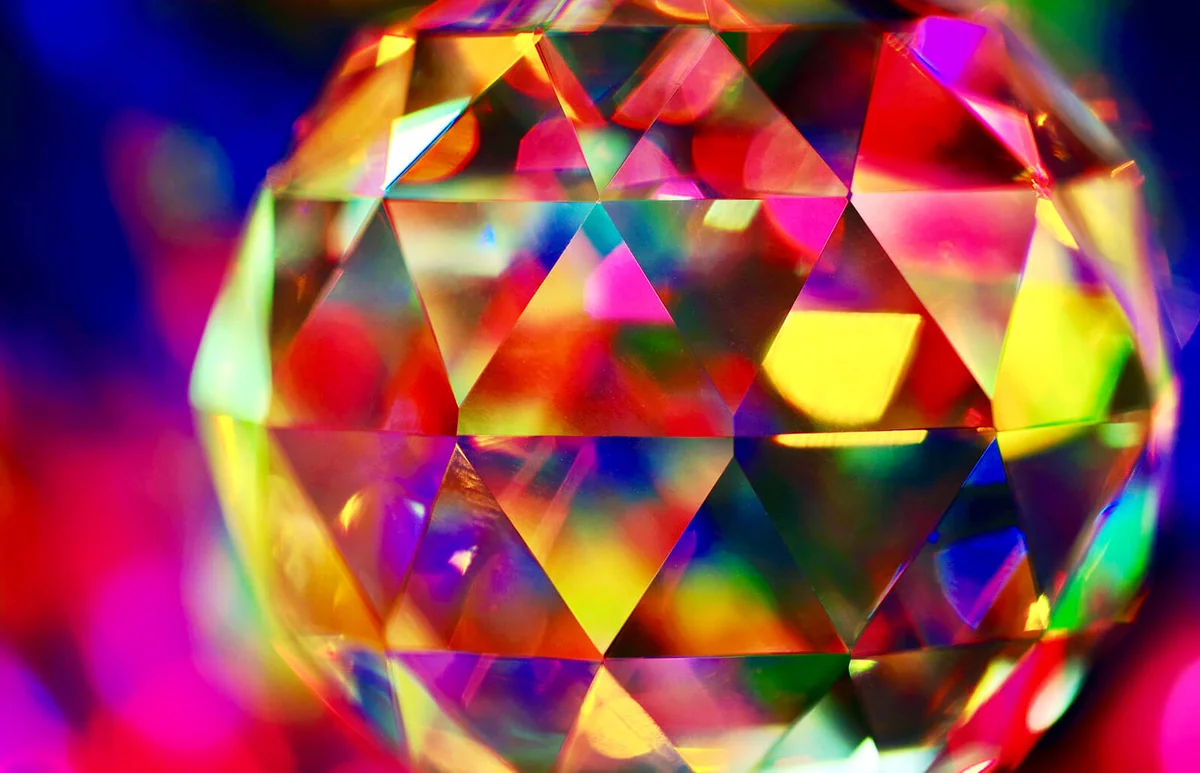 Triangle patterned glass Sphere with spectrum of lighting
