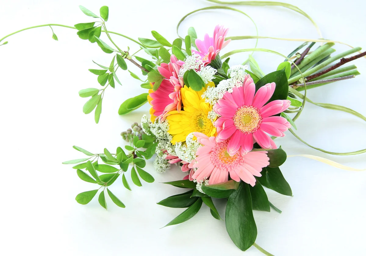 light and medium pink Gerbera bouquet