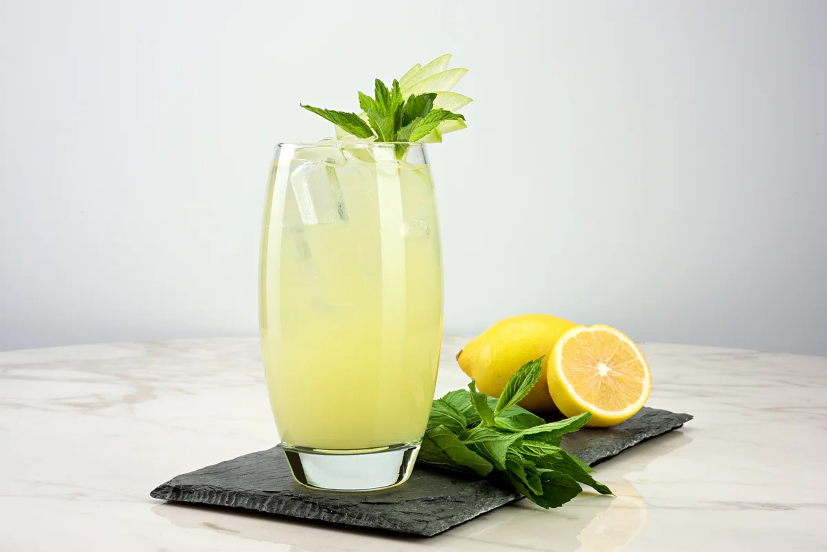 Sambuca lemonade