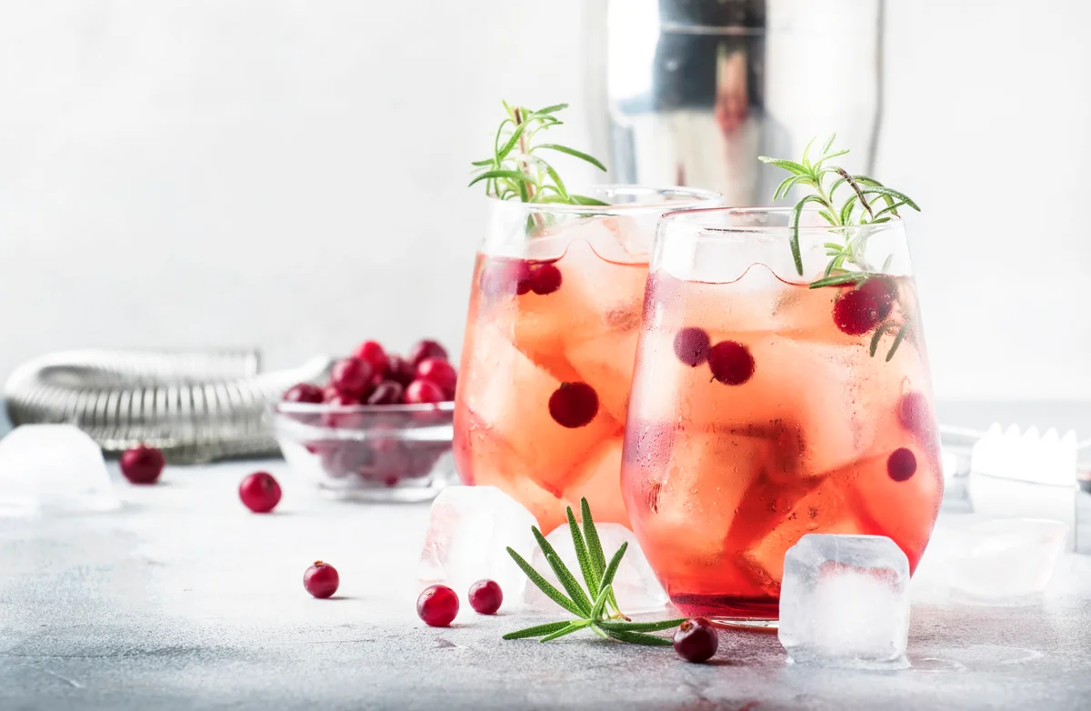 Cranberry-ginger sparkler