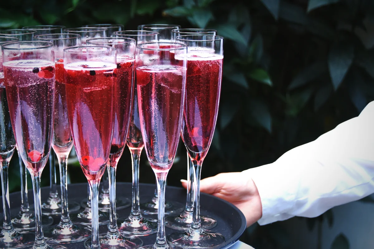 Pink champagne mocktail