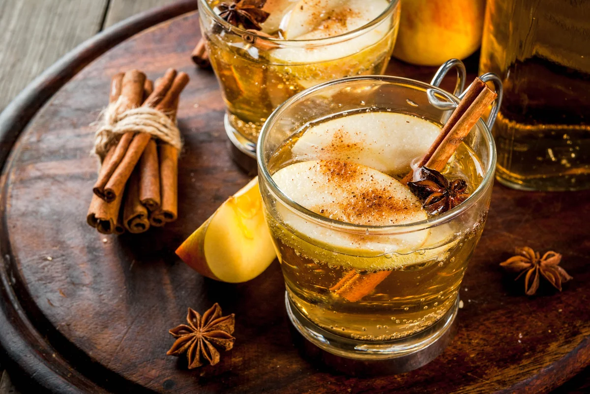 Apple pie punch