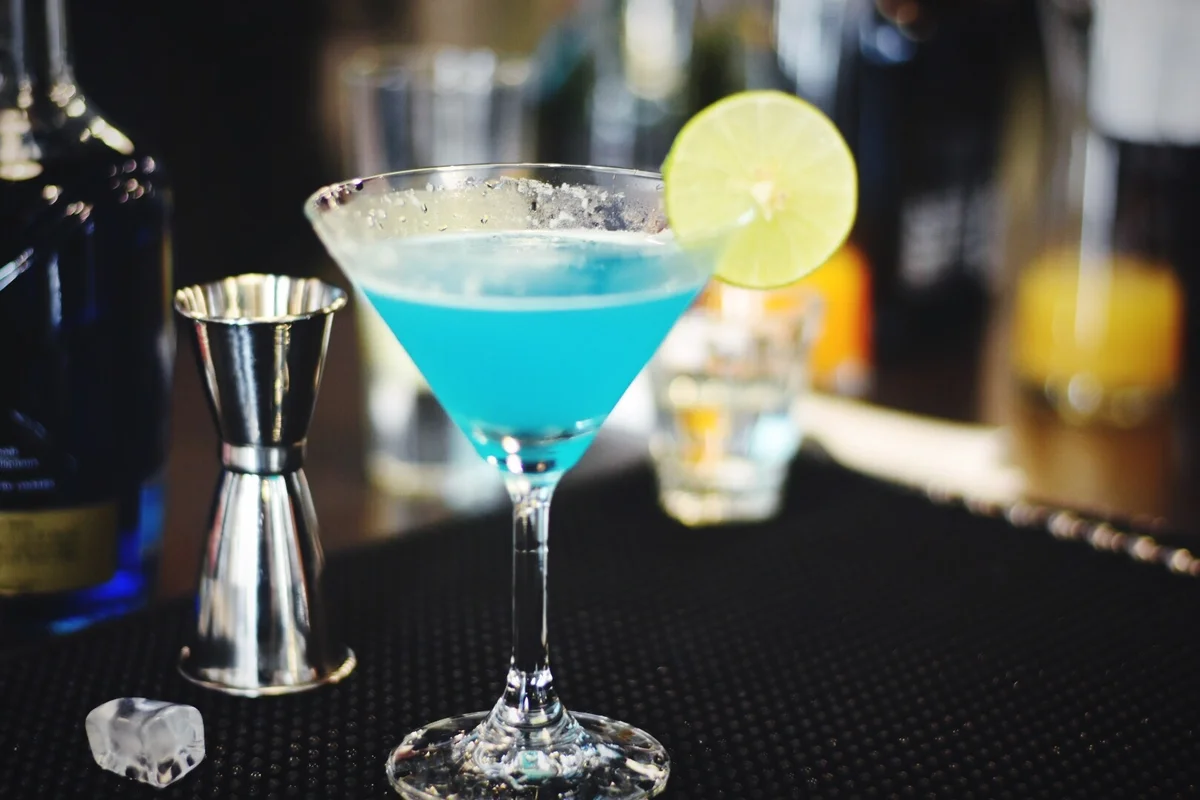 Blue kamikaze drink