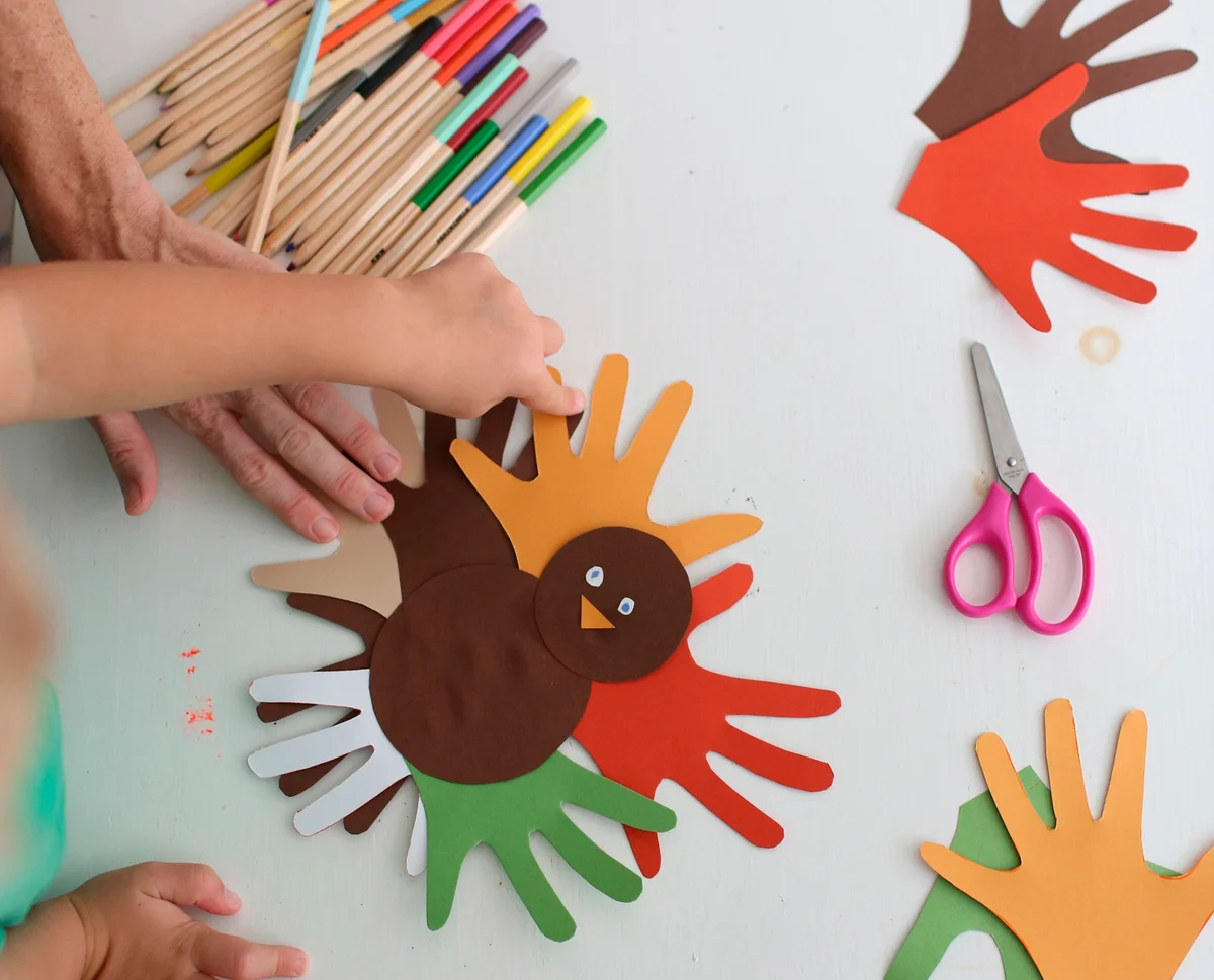 Making Thanksgiving turkey crafts